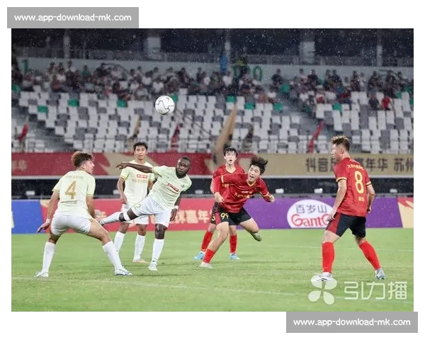 韩乔生激情解说苏超扬泰德比，两万球迷见证经典再现