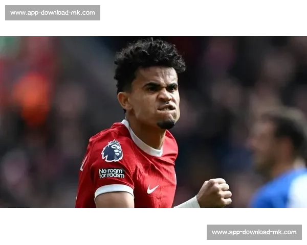 度假同框引热议！奥尔莫与迪亚斯伊维萨岛合影暗藏转会玄机？