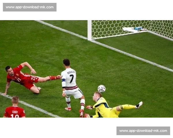 文班亚马跨界封神！C 罗式电梯球破门，篮球足球双天赋引爆体坛