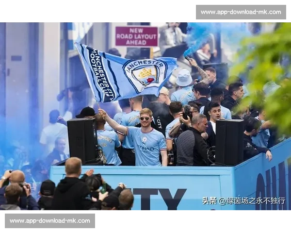 蓝月传奇 34 岁生日快乐！曼城官方深情致谢，德布劳内十年辉煌永载史册